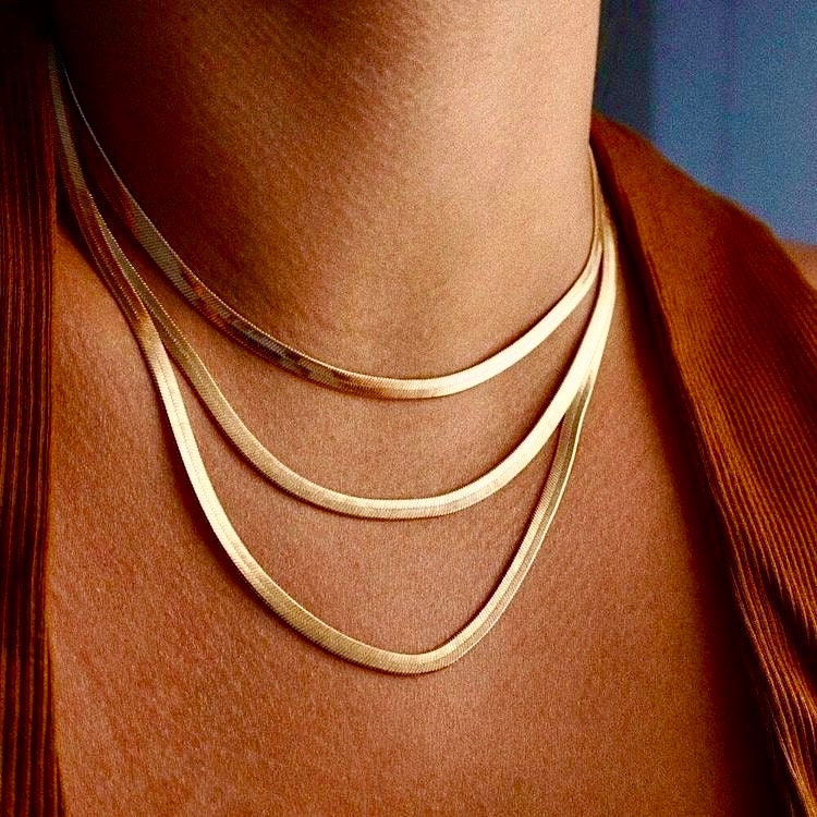 The Minimalist Flat Snake Bone Chain 18k Gold Necklace